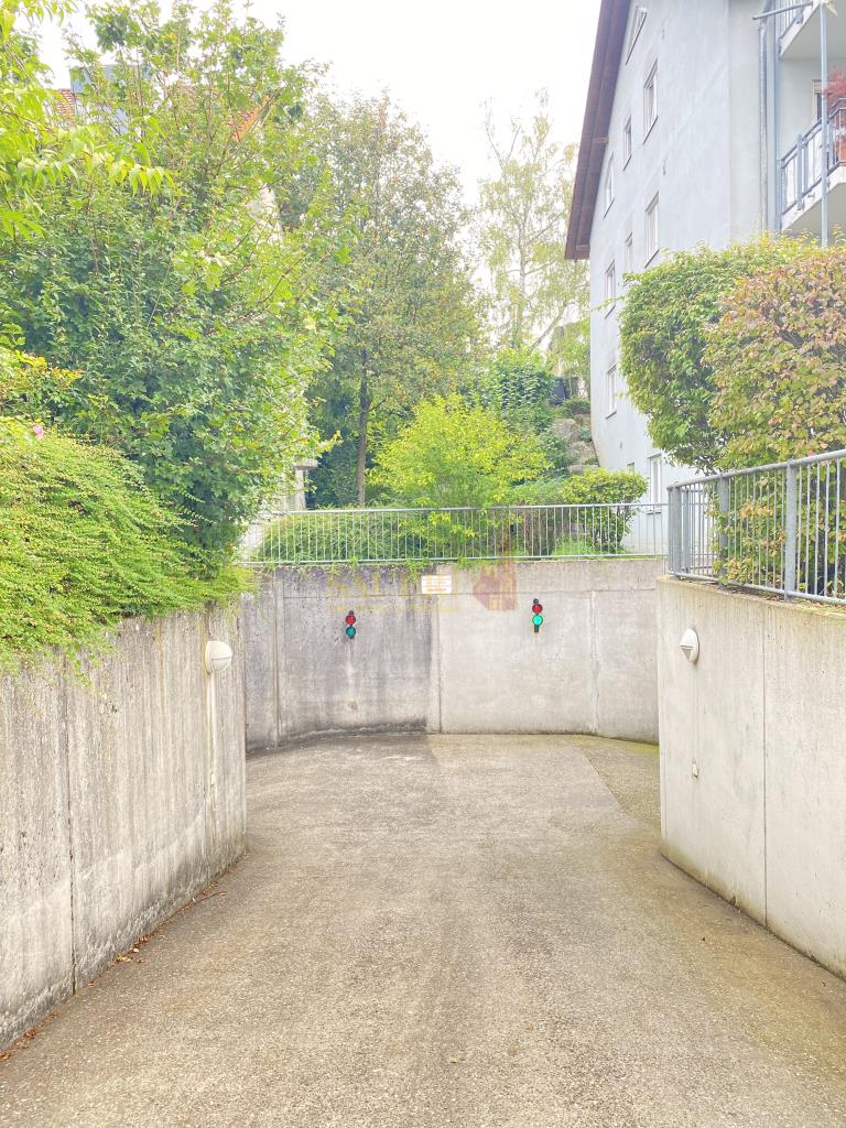 Merzhausen - freie Tiefgaragenstellplätze, Duplex DPP, mit einer Einfahrtshöhe von 2,13 m