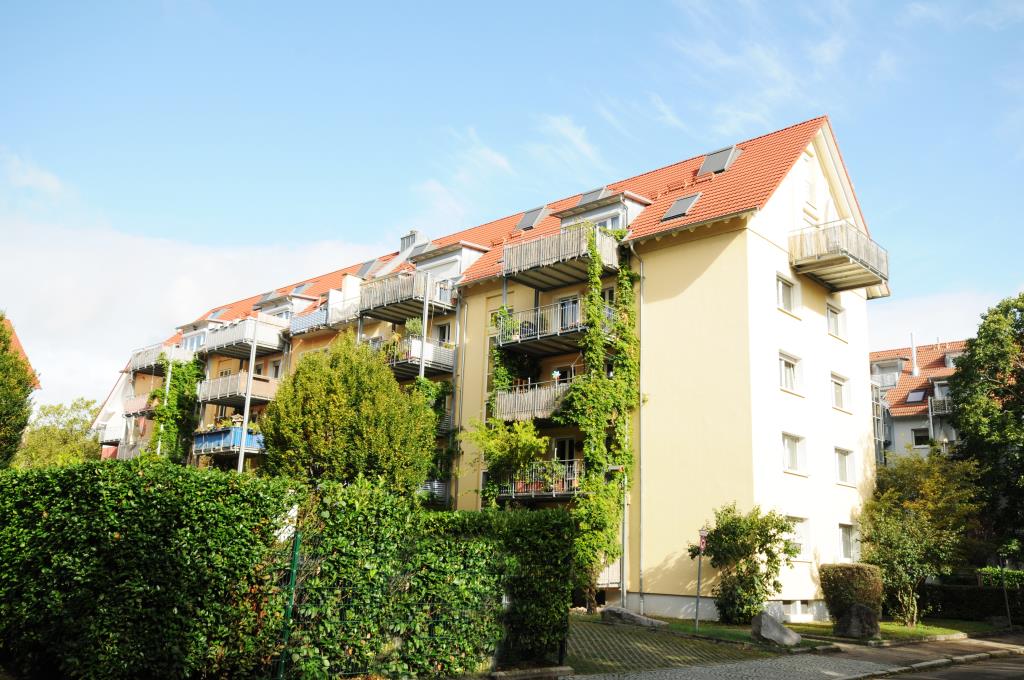 Freiburg - 3 Zimmer im EG, mietfrei Frühjahr 2026, mitten im Freiburger Stühlinger nahe der Uni