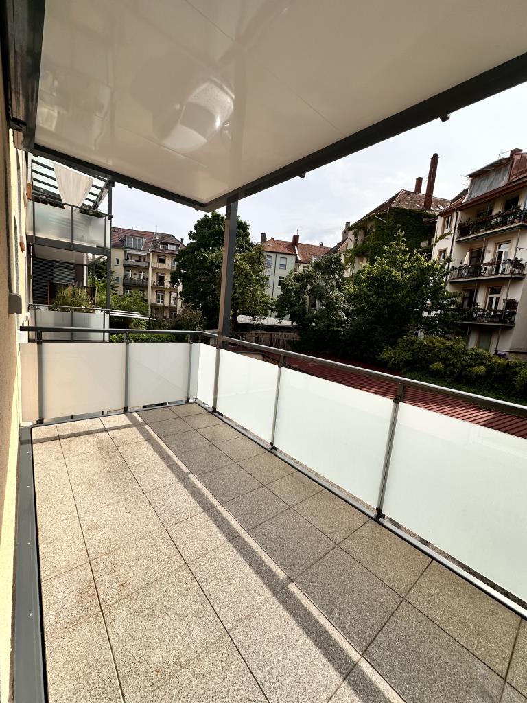 Freiburg - Freie 3-Zimmer Wohnung im 2.OG mit Südost Balkon in der Wiehre - Provisionsfrei